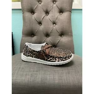 NEW VERY G women tinker boat shoes in tan leopard